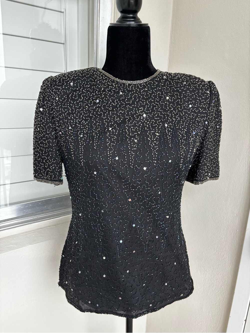 Black Sequin Sparkle Top PM – for Elegant Evenings